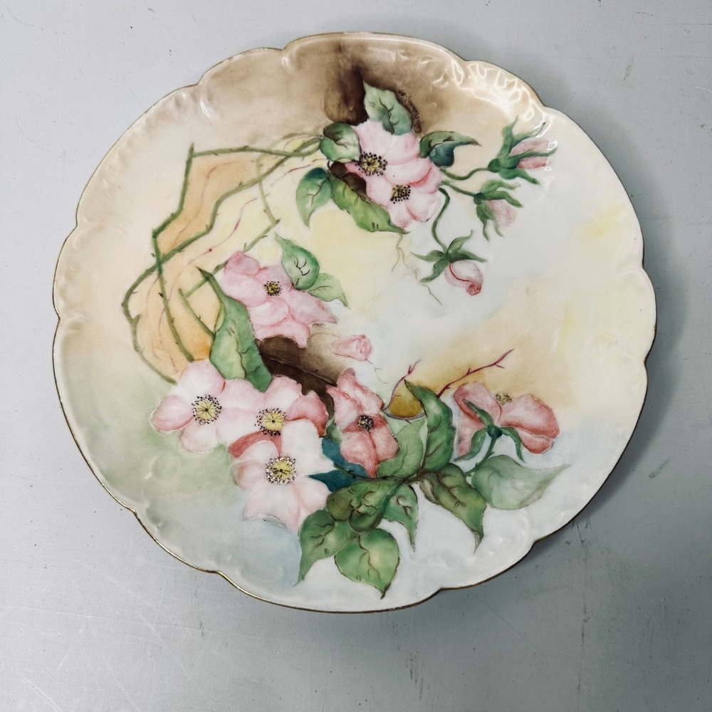 Haviland France Limoges Hand Painted Wild Rose Scalloped Gold Gilt Plate 9.5"
